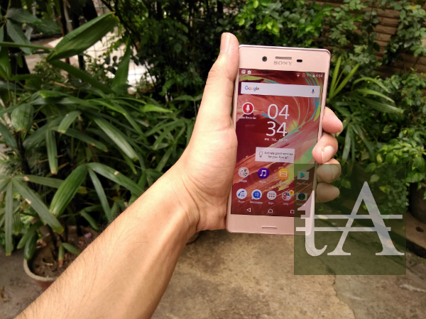 sony xperia x dual front