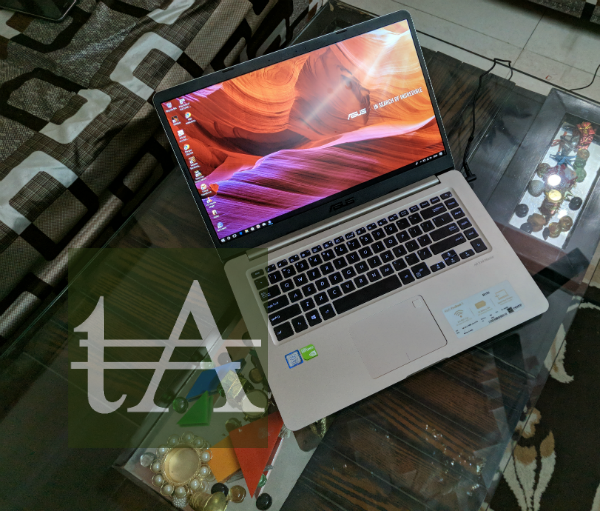 Asus VivoBook S510U Top